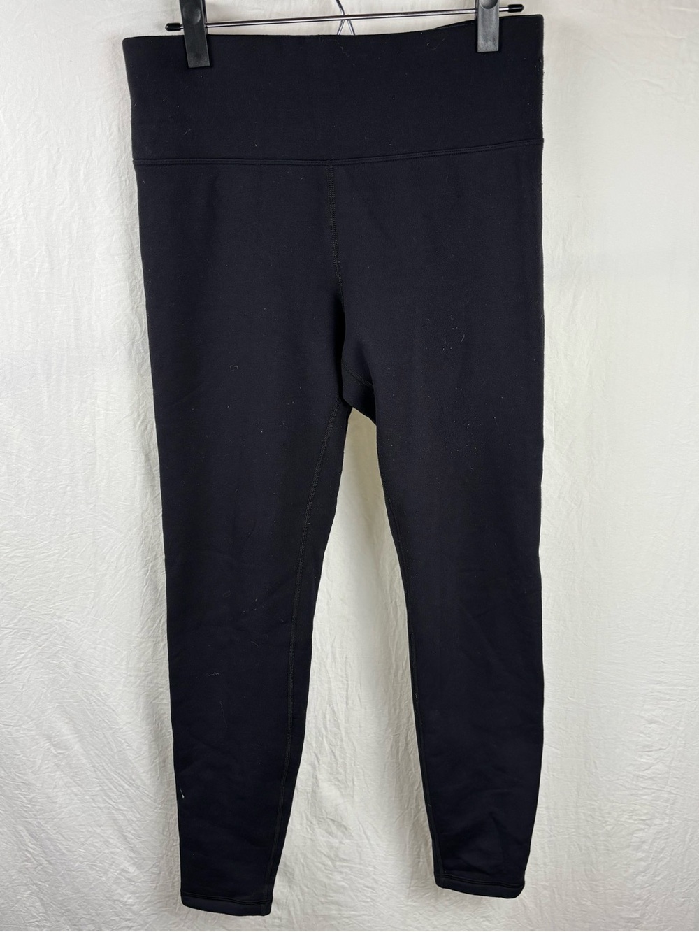 Athleta womens Medium Altitude fleece lined Black Leggings - perfect for winter